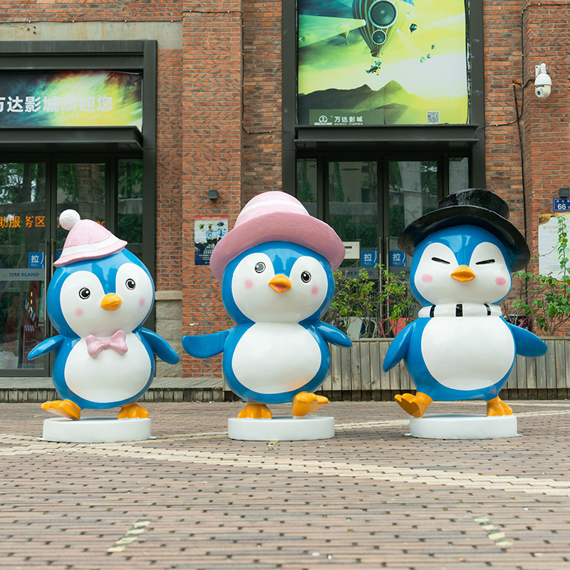 Hot selling fiberglass outdoor garden sea animal cartoon penguin sculpture for resin home decoration statue for sale