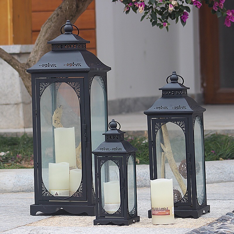 Wholesale European large iron glass candle lanterns white metal candelabra lantern for home hotel indoor and outdoor decoration