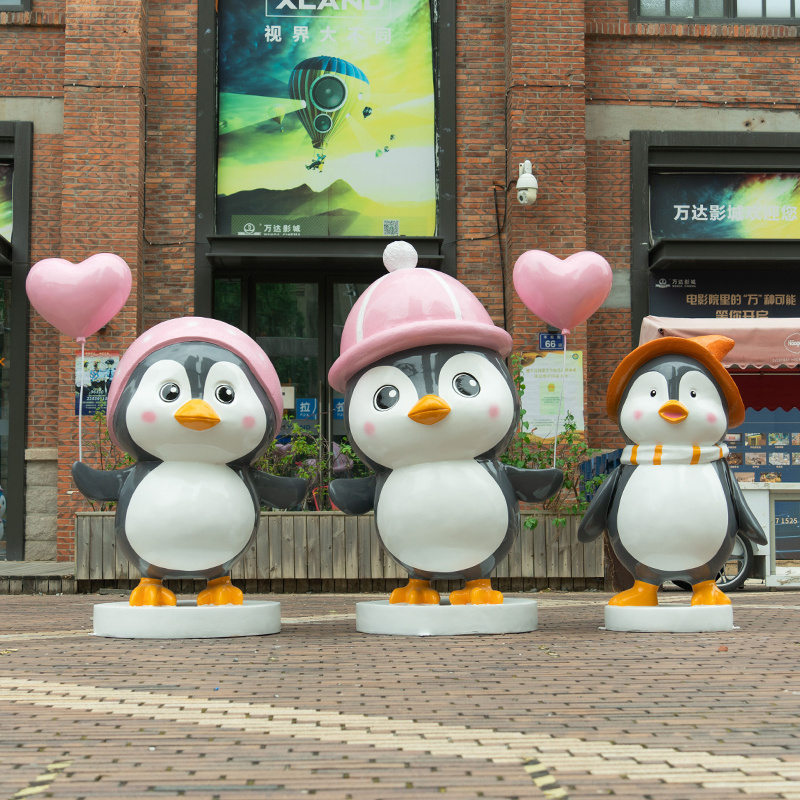 Hot selling fiberglass outdoor garden sea animal cartoon penguin sculpture for resin home decoration statue for sale