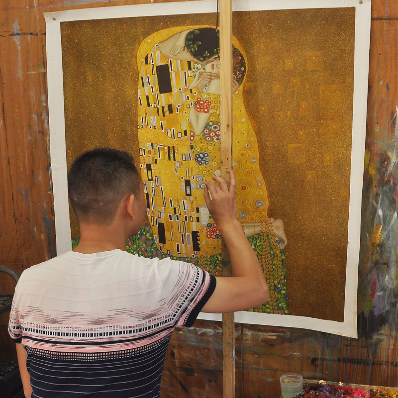 Wholesale Museum Quality Handmade Old Masterpiece The Kiss By Klimt Famous Painting Canvas Reproduction Art