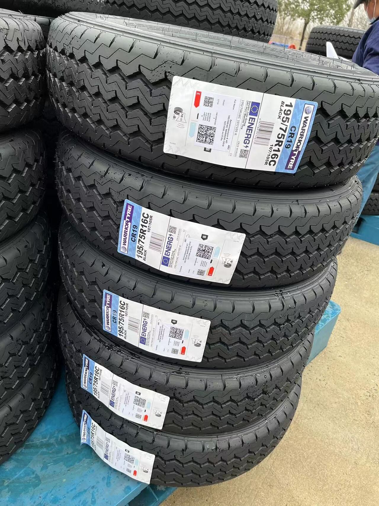 Good quality High Speed Car Tire PCR UHP 225/65R17 215/55R18