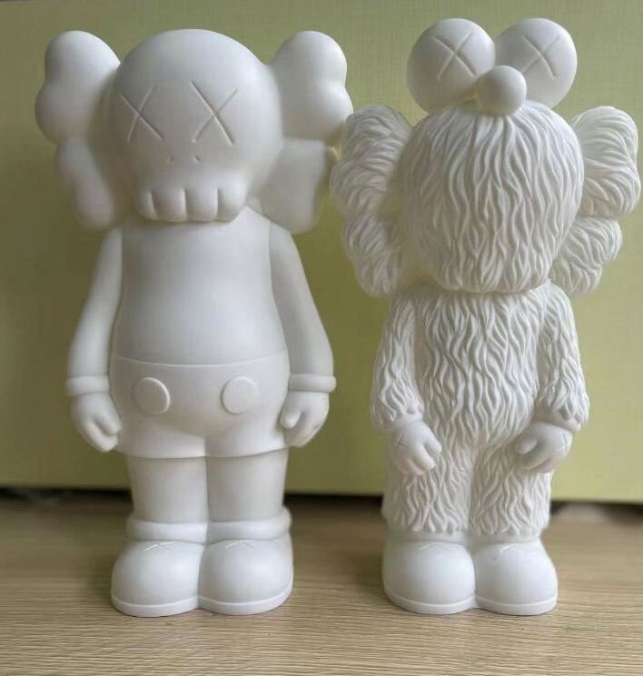 High Quality Fluid Bear Pouring Pure White Cartoon Doll Mould Creative Violent