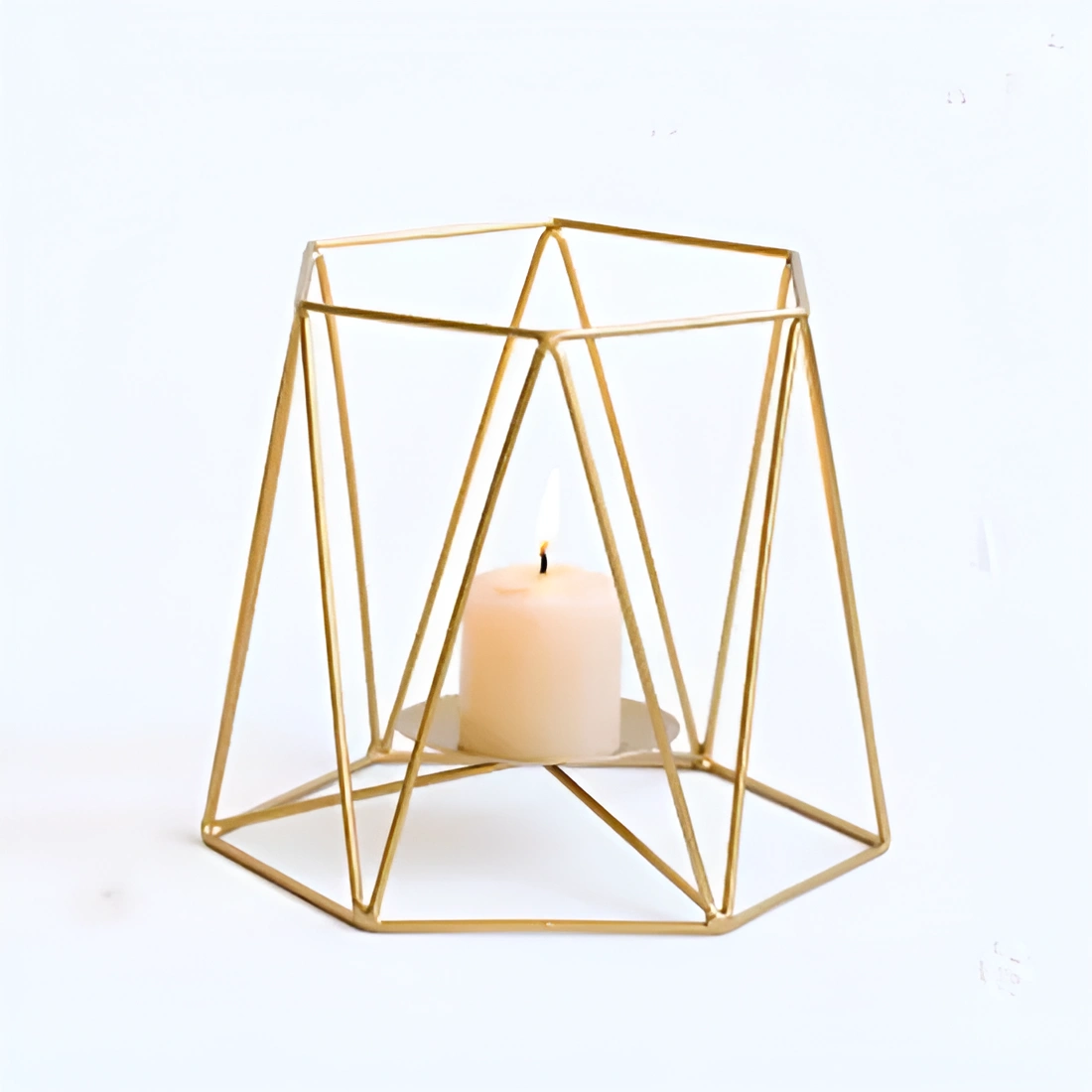 Latest design candle holder Metal geometrical wire decorative candle holder for home hotel