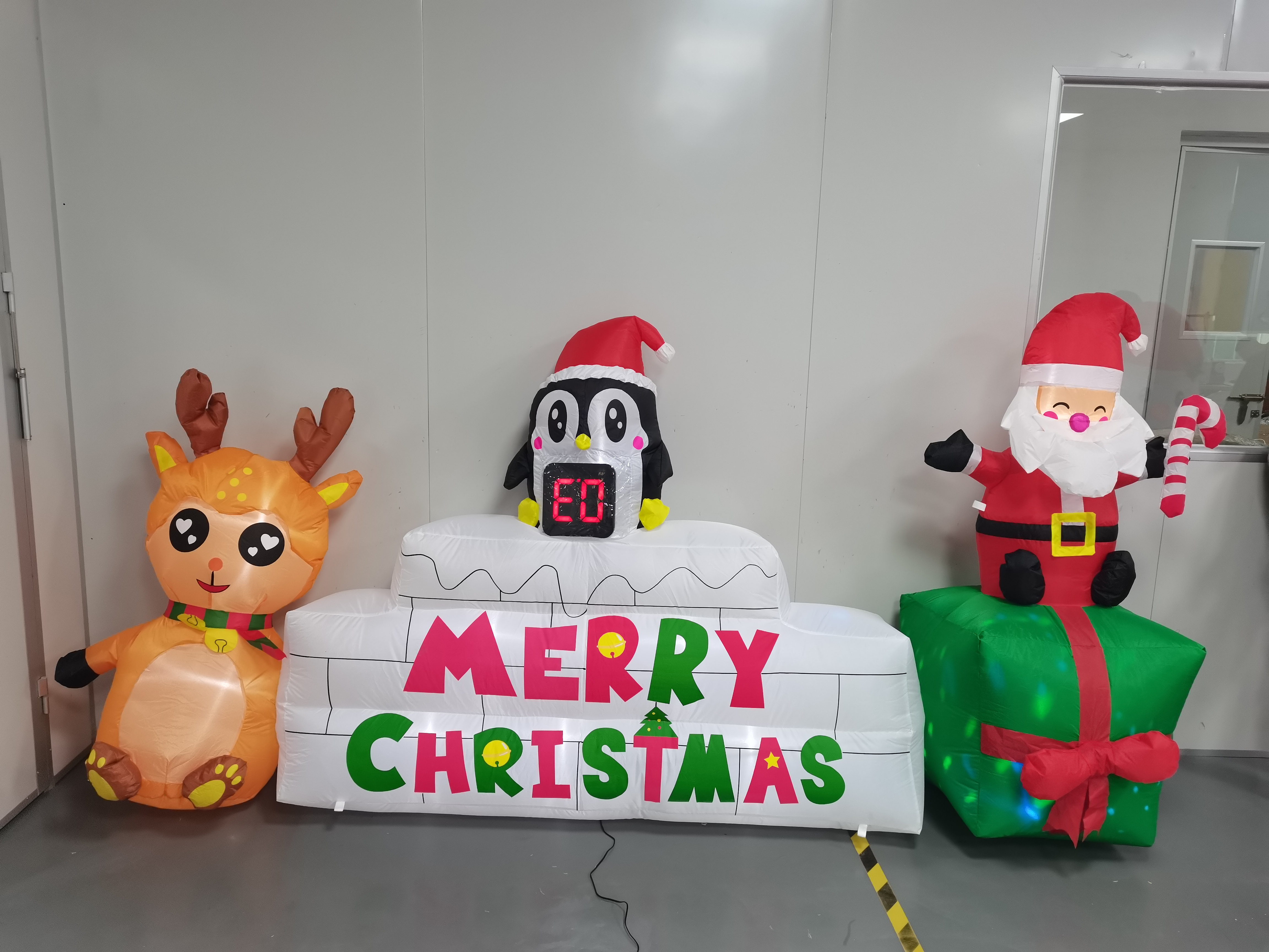 Count Down Animated Inflatable Decoration Sign Board Santa Reindeer And Penguin Family Blow Light Up