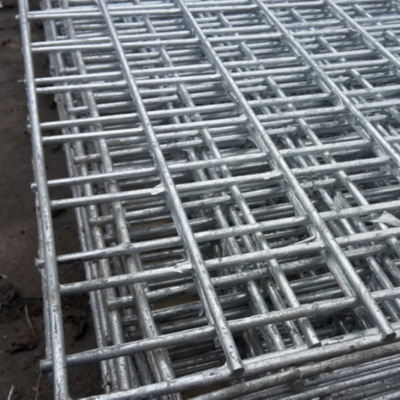 Vietnam hot sale new products hot dipped and electric galvanized welded wire mesh cloture grillage rigide