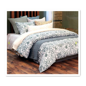 Italy Market hot Selling  Customize Design Printed Flat Bed Sheet Microfiber Fabric 100% woven polyester fabric