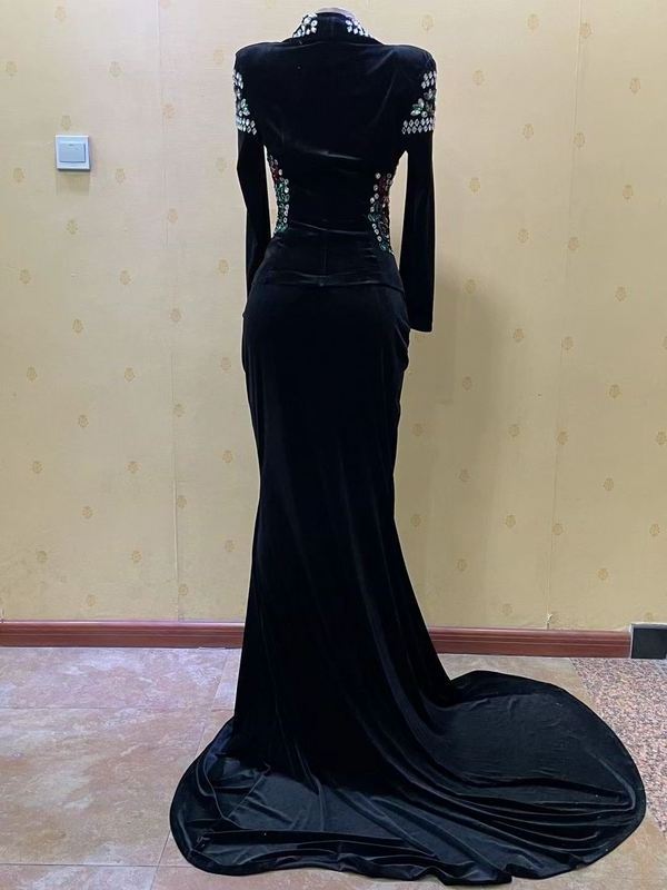 Wholesale Clothing Vendor Women Sexy Lowcut Arabic Evening Gowns Dresses Shiny Rhinestone Party Dresses Gowns Long Sleeves