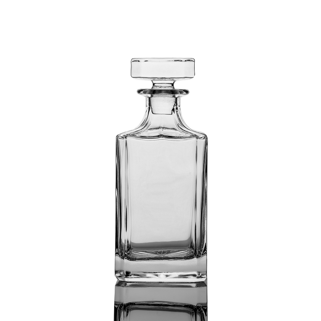 Unique Wholesale Crystal Whiskey Decanter Custom Logo 26 Ounce Plain Whisky Decanter Clear Glass Decanter Set With Free Sample