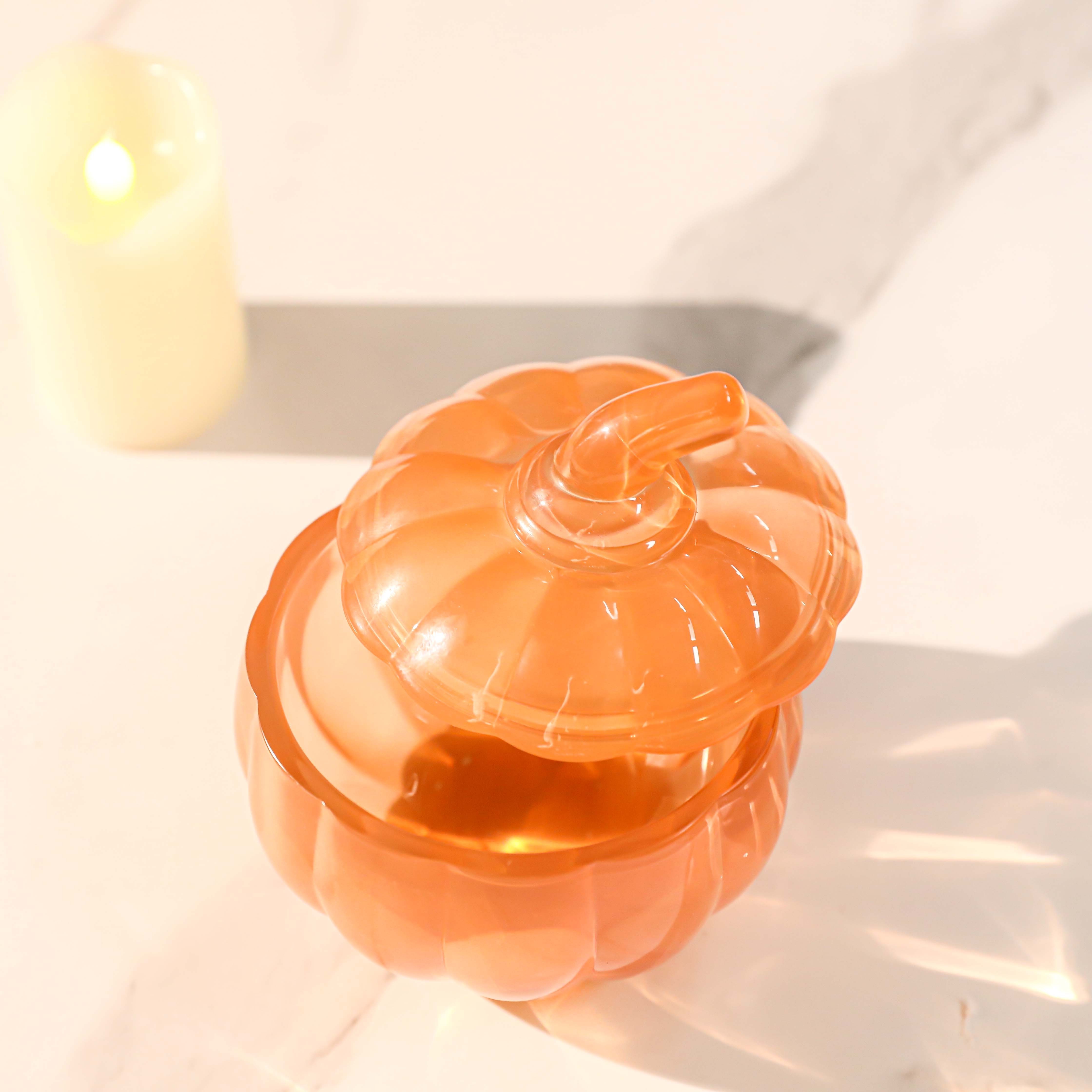 Wholesale High Quality Pumpkin shape Glass Jar with Lid for Home Decor Halloween Glass Candle Holder