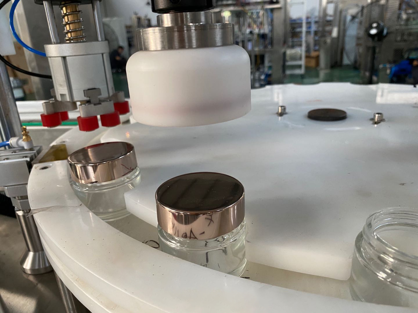 Npack High Speed Automatic High Accuracy Viscous Liquid Cosmetic Fill Seal Machine Cosmetic Cream Filling Machine For Bottle/Jar