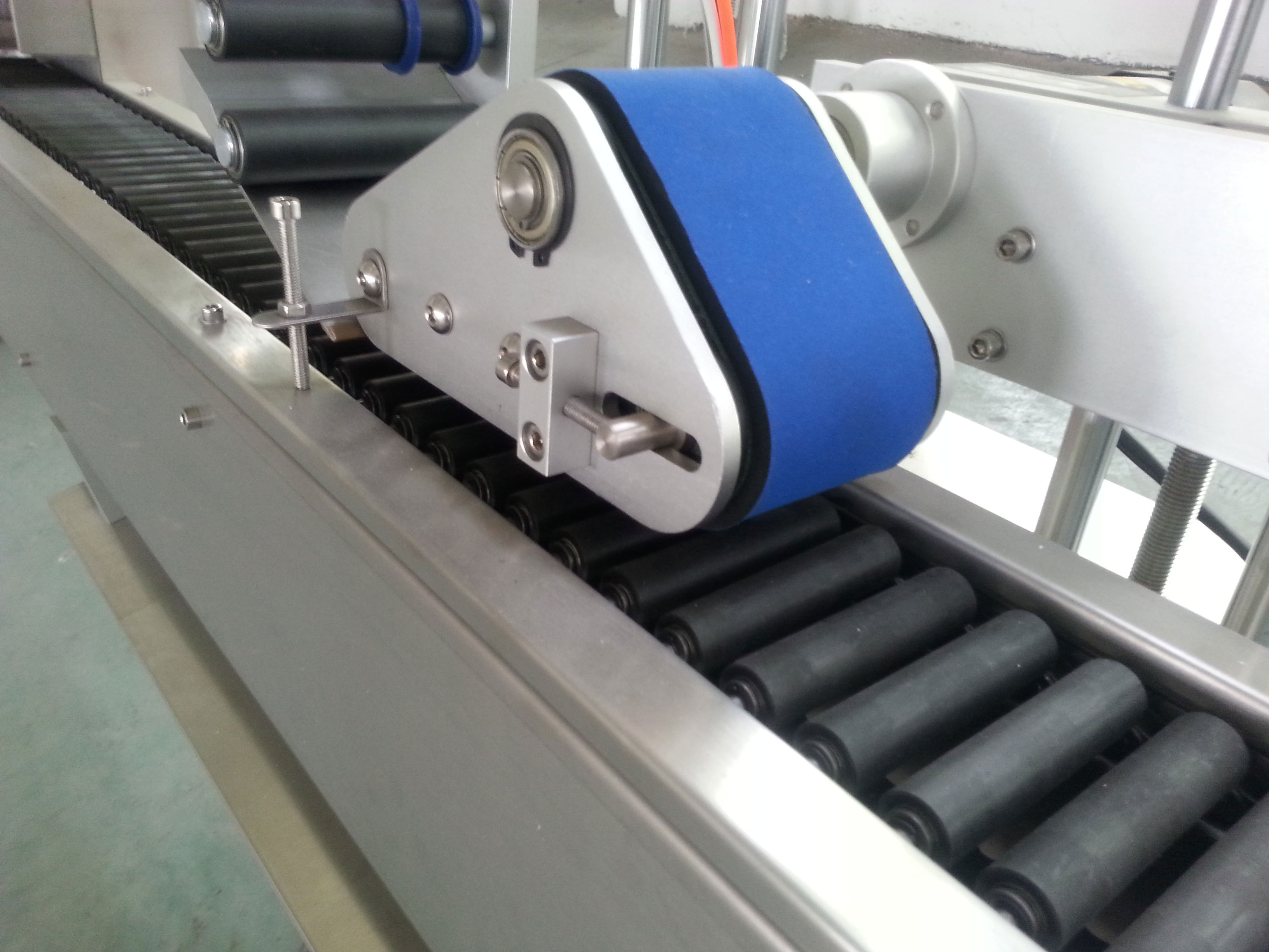 Automatic labeler machine Vial