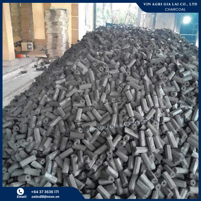 High Quality Machine-made Briquette Sawdust bbq Charcoal Hexagonal Grade Natural/Coffee/ Siamea Black Charcoal Color Vietnam