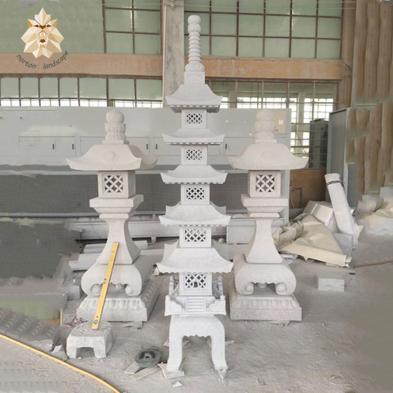 Artificial Japanese 5-story granite garden lanterns stone pagoda for sale