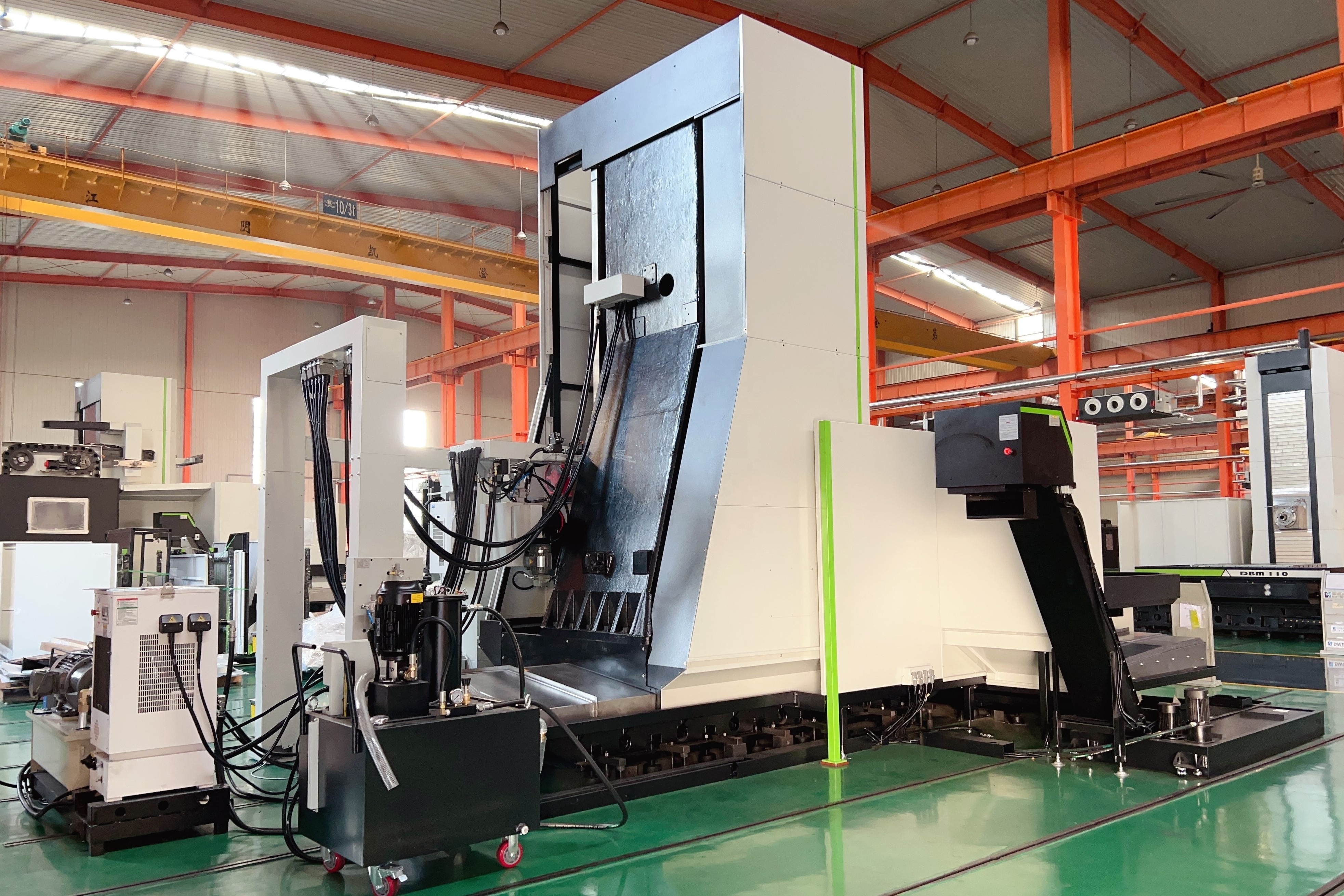 DBM130B 5 Axis Overloading Horizontal Boring Milling Machine Used For Processing Motorcycle Cylinder