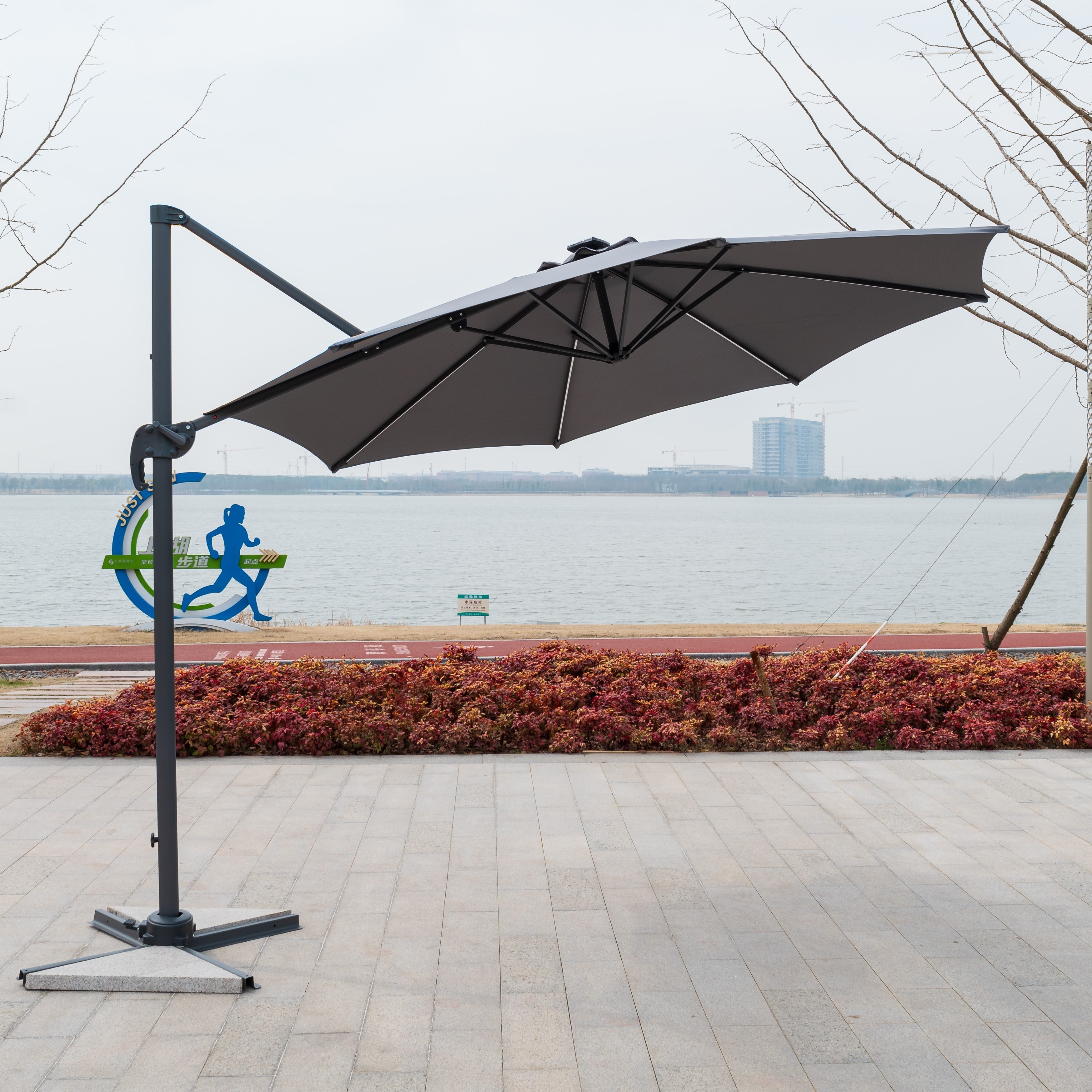 Custom Best Selling Beach Patio Garden Umbrella Solar Panel Parasol Solar Power Outdoor Led Solar Umbrella