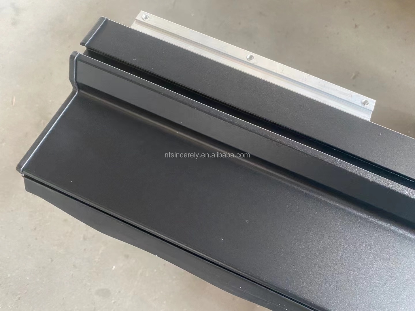 Factory Customize Aluminum Retractable Hard Tonneau Cover lid for 05-15 16-23 19-23 Tundra 5ft 5.2ft 6ft With Lock Waterproof