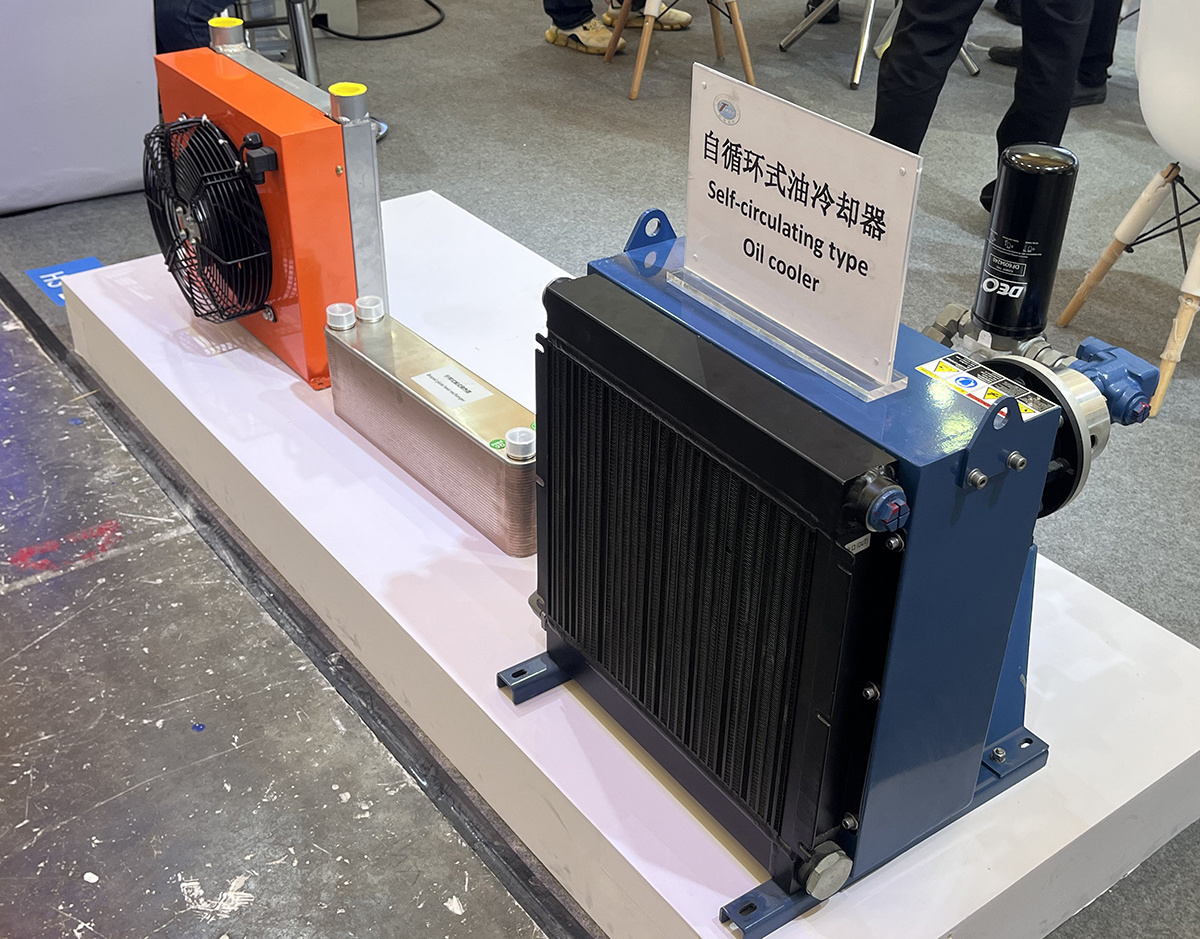 Plate fin Aluminum Heat Exchanger hydraulic oil cooler air cooler for small gearboxes and hydraulic lubrication systems