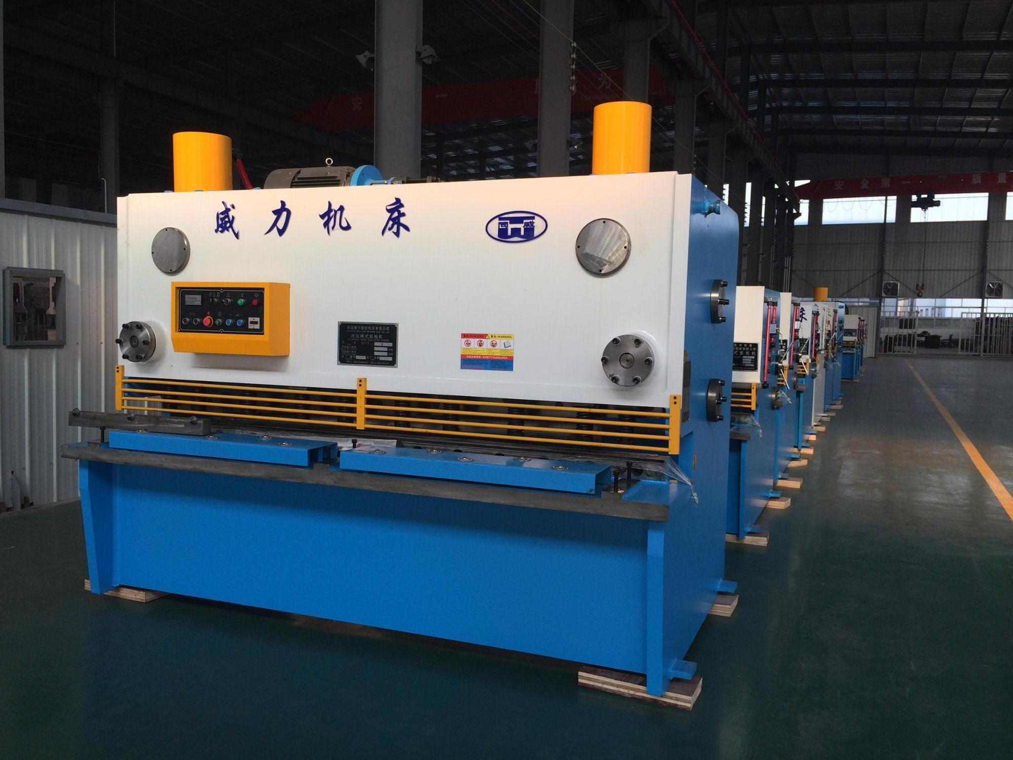 Factory Manufacture Qc11y/k-16x4000 Sheet Metal Good Hydraulic Cnc Guillotine Shearing Machine Function