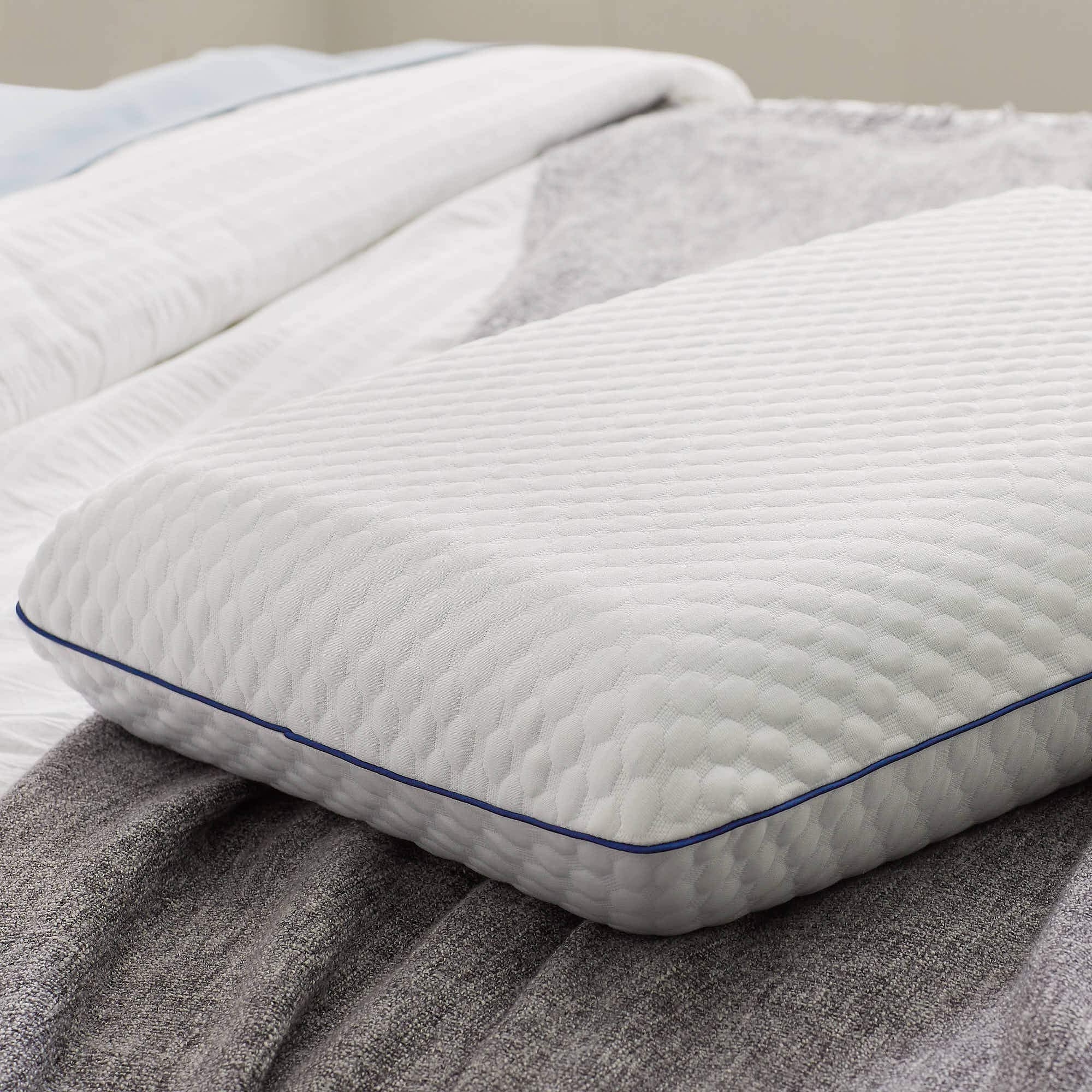 Factory Price top seller OEM bed pillows ergonomic orthopedic cervical coccyx Cooling Gel memory foam pillow