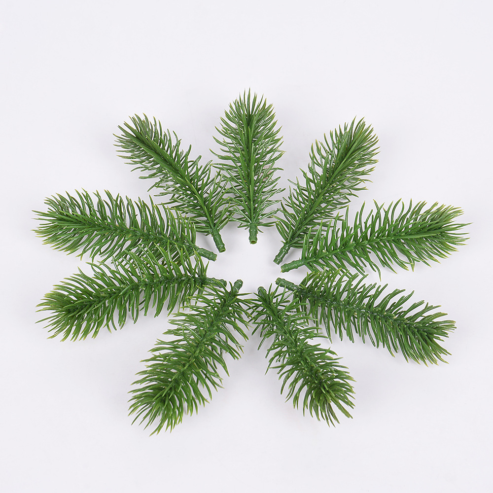 popular hot sale Artificial Christmas tree pine needle PE branch pick