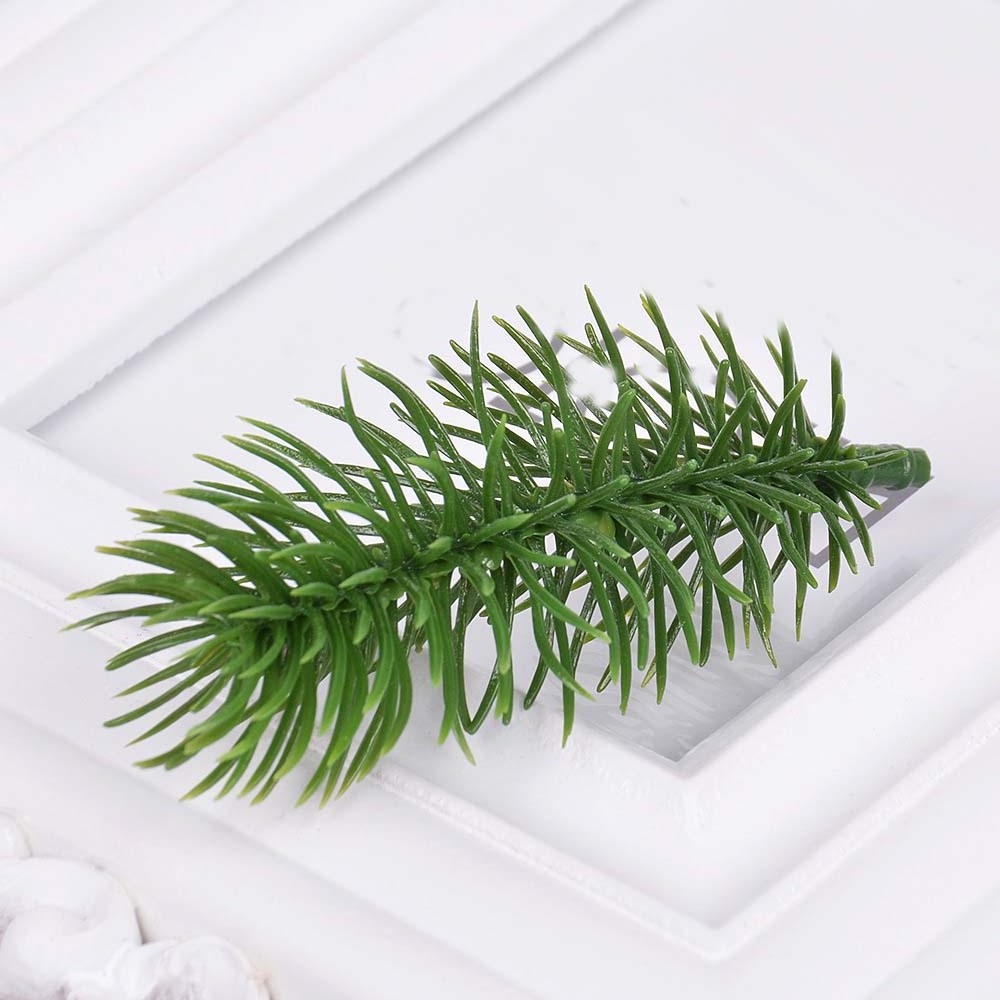 popular hot sale Artificial Christmas tree pine needle PE branch pick