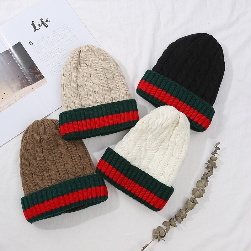 Wholesale Luxury Designer Unisex Knitted Hat Woolen Yarn Thickened Stripe Beanie Outdoor Riding Winter Hat