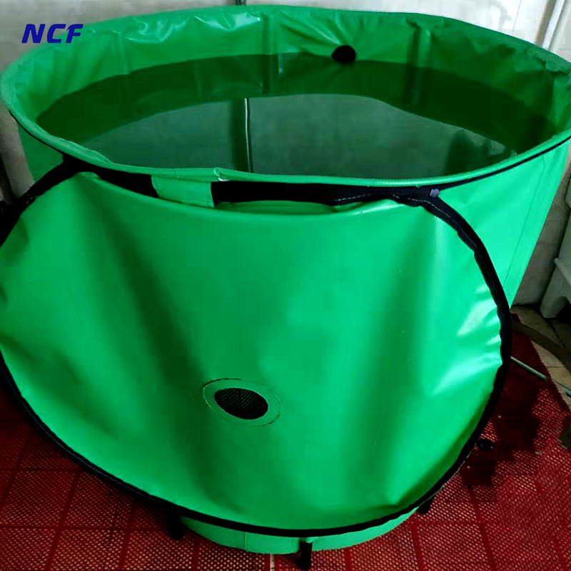 Garden Flexible Collapsible PVC 55 Gallons / 250 Liters Portable Rainwater Liquid Tank Barrel