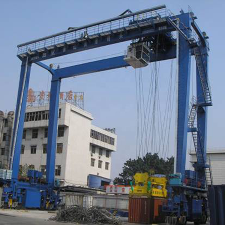 Rubber tyre container straddle carrier crane RTG crane 45ton for lifting container using