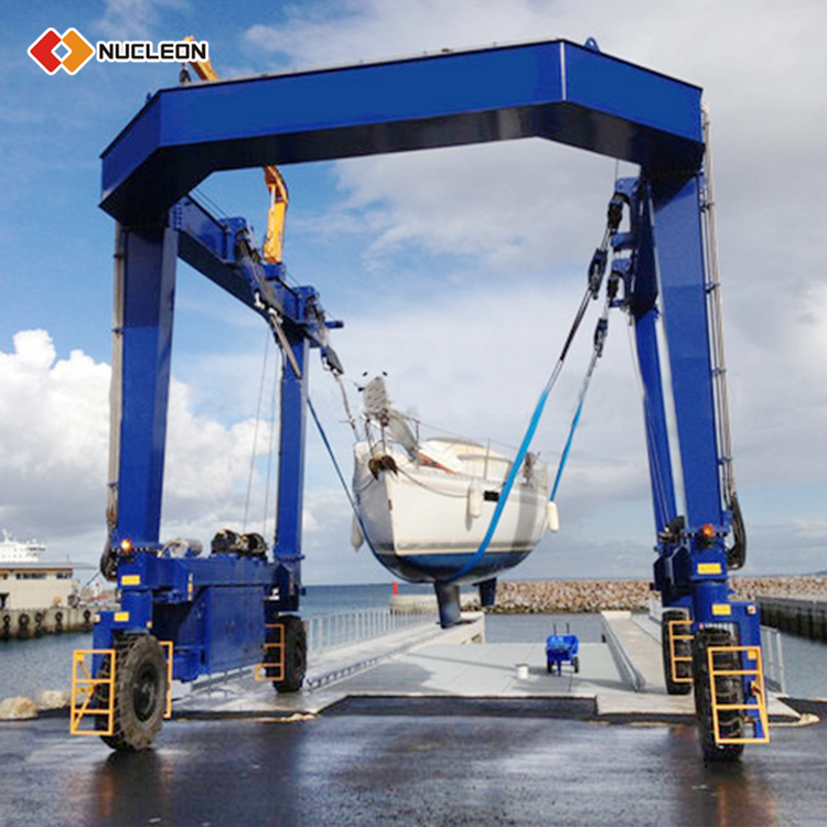 China boat lift supplier high quality remote hydraulic floating 50 ton 75 ton boat lift prices 150 ton travel lift yacht crane