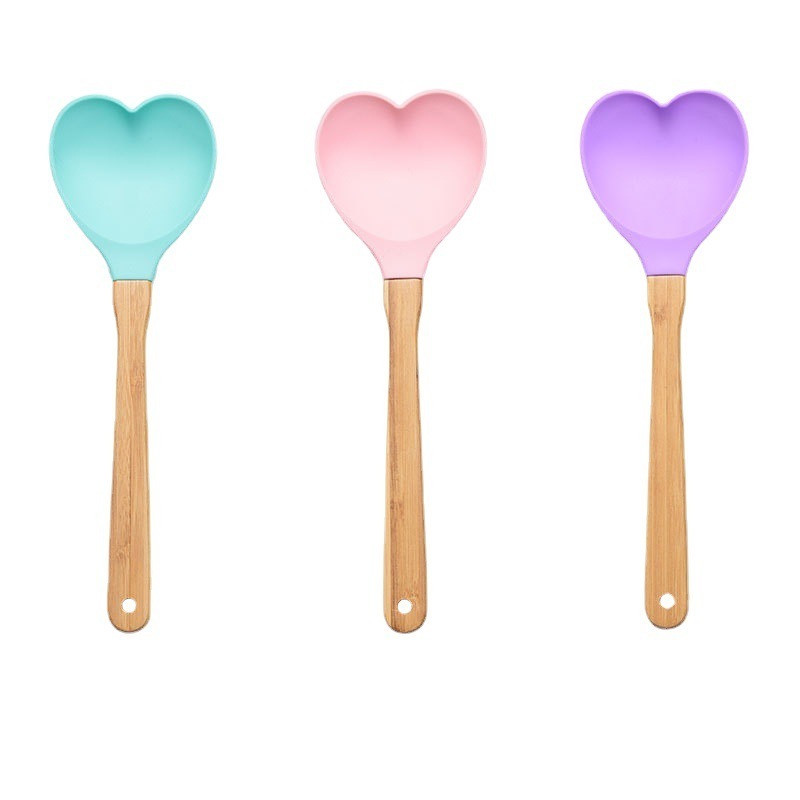 New style Heat-Resistant Heart Shaped Silicone Spoon For Cooking Kitchen Tools With wooden handle Scraper Spatula for Baking