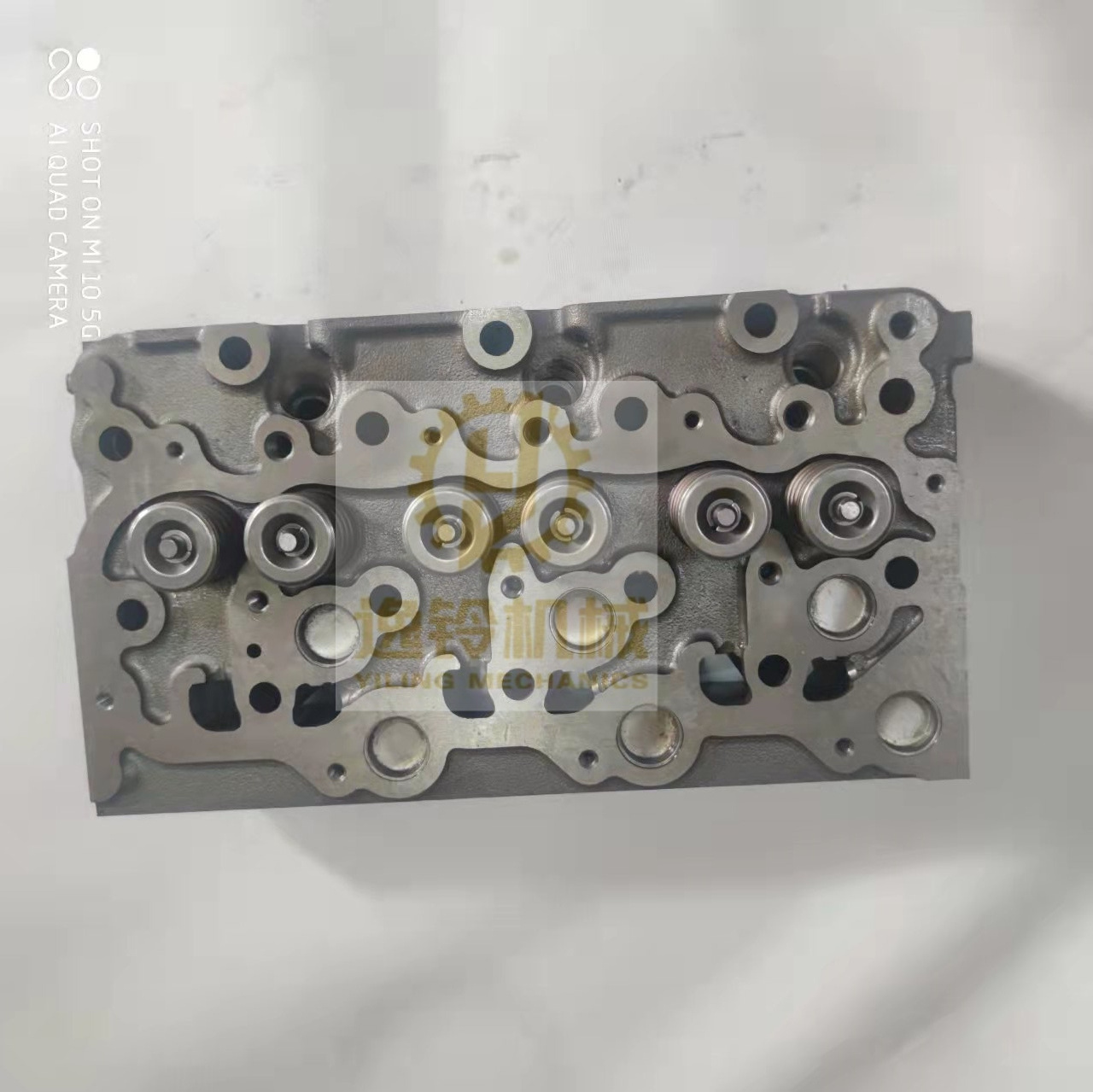 Kubota D1503   D1703 engine cylinder head for construction machinery spare parts