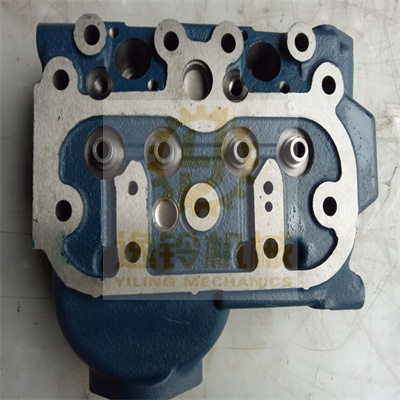 15231-03200 B6000  Cylinder head  for Kubota Excavators engine parts