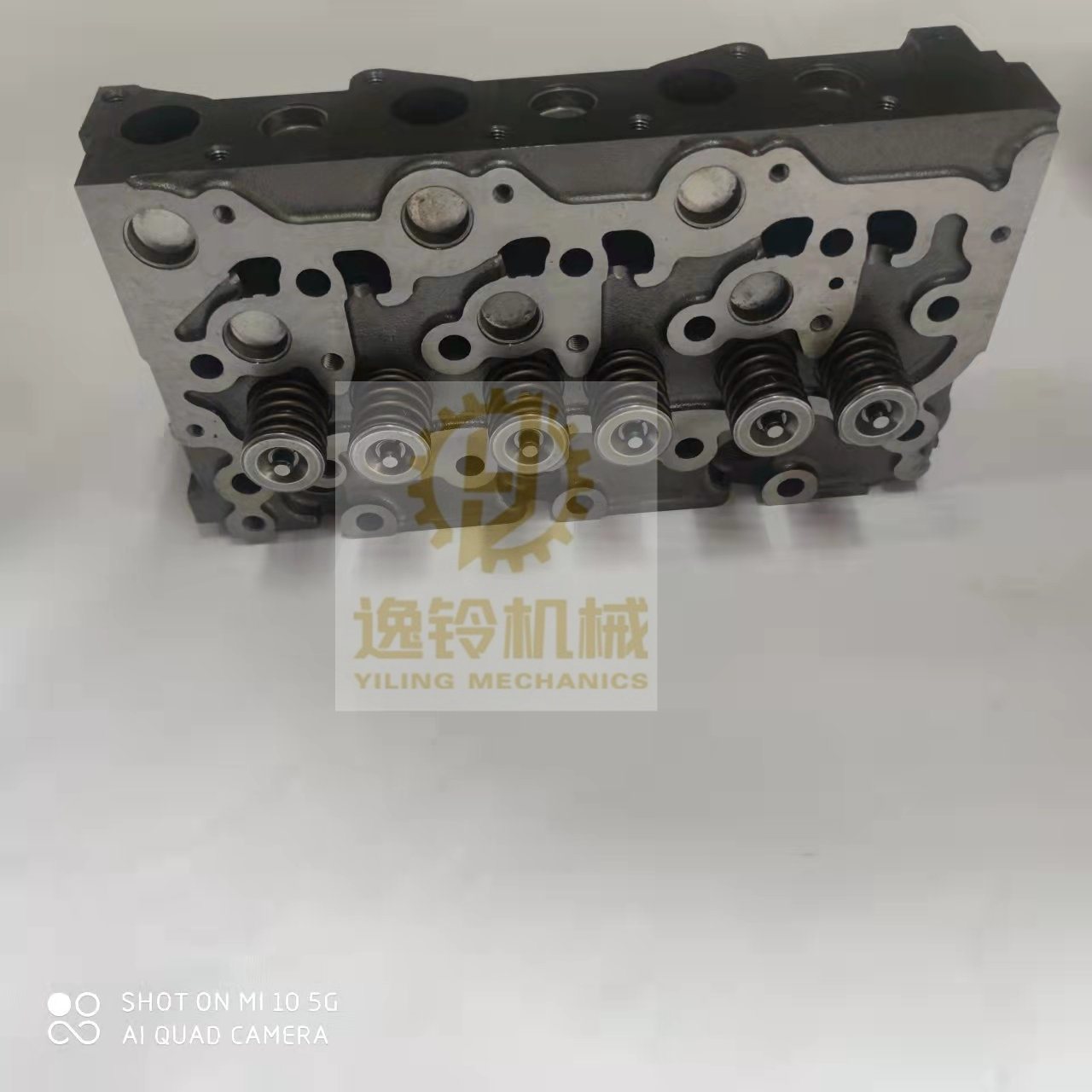 Kubota D1503   D1703 engine cylinder head for construction machinery spare parts