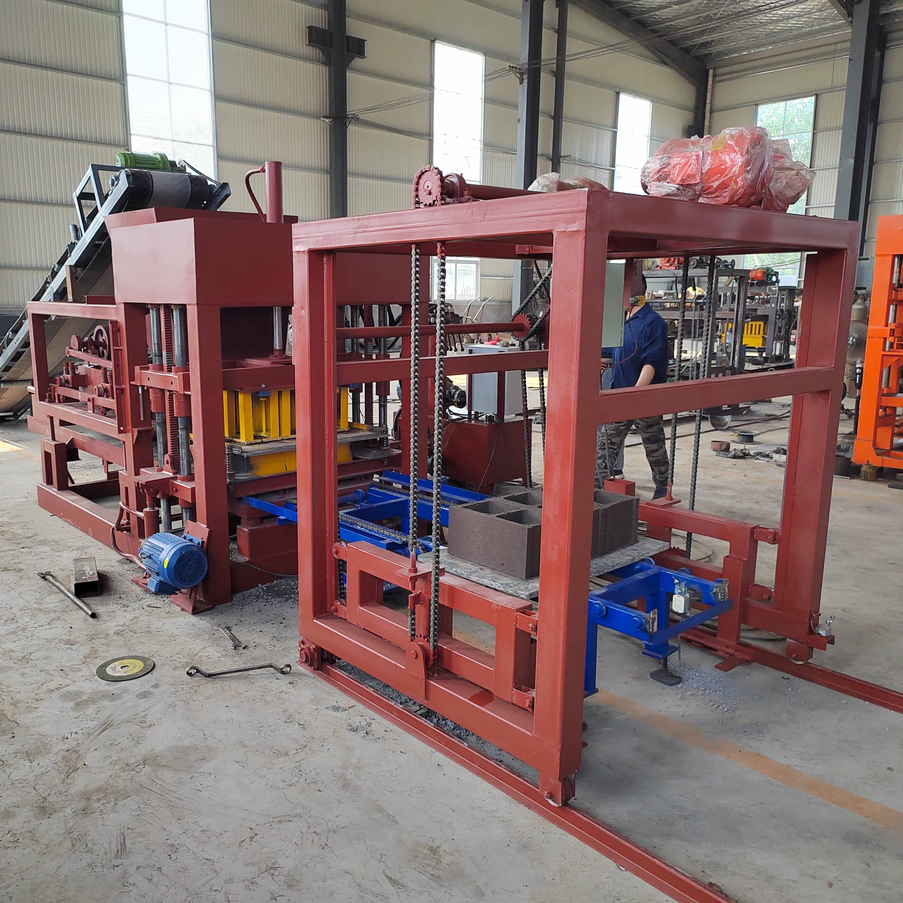 Concrete block molding machine brick making machine for making bricks interlocking brick making machine