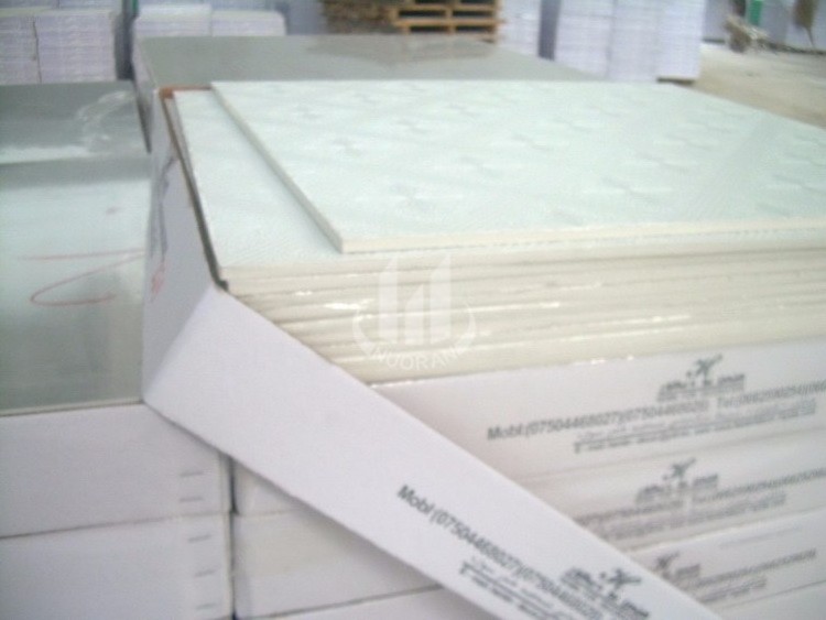 Best selling top quality CE approved buildingmaterial  Vinyl  Laminated Gypsum Ceiling Tile