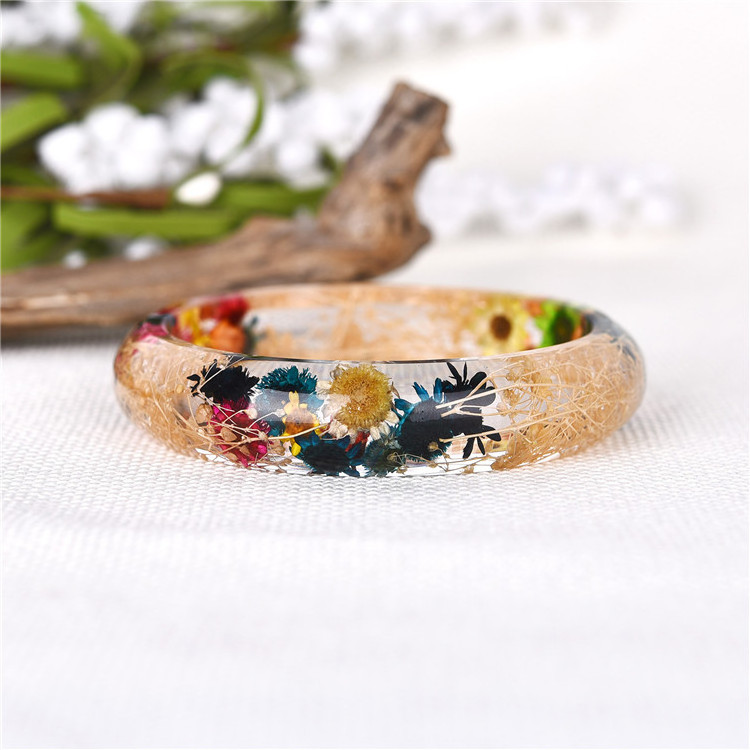 Custom Made Boho Resin flower Bracelet beautiful colorful various dried flower clear acrylic resin bangle