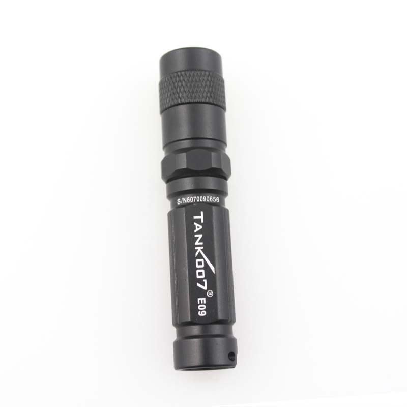 TANK 007 E09 1xCREE XPE R3 120LM LED Mini Flashlight Torch