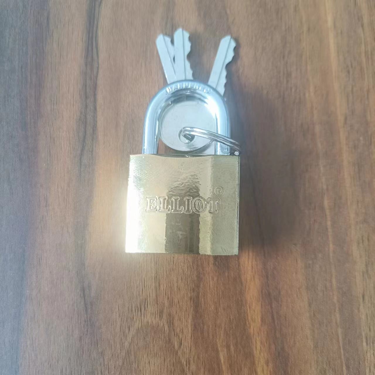 Oem Wholesale Locking Hardened Shackle Solid Brass Lock Padlock Waterproof Polishing Iron Gold Padlock