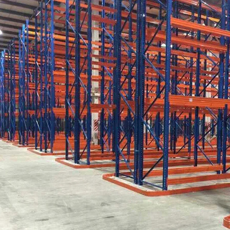 Width Adjustable VNA Boltless Stacking Shelf System Steel Adjustable Narrow Aisle Pallet Storage Rack