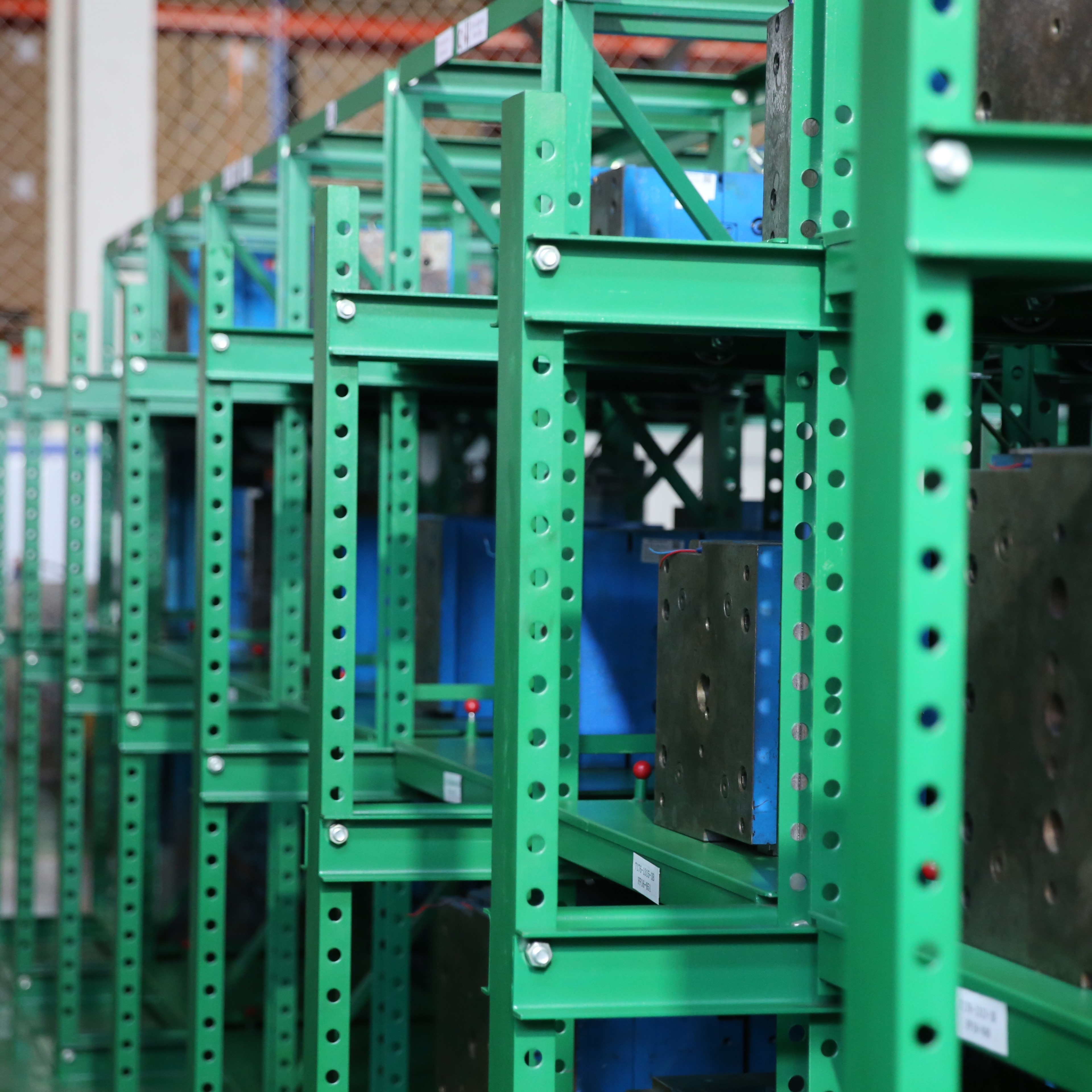 Sliding Pallet Shelf System Heavy Duty Steel Warehouse Mould Storage Draw-Out Pallet Rack