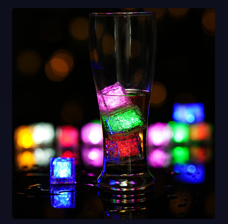 Nuoxin Factory Wholesale Luminous Glowing Glow in the Dark Light Up Ice Cube Led Flashing for Party