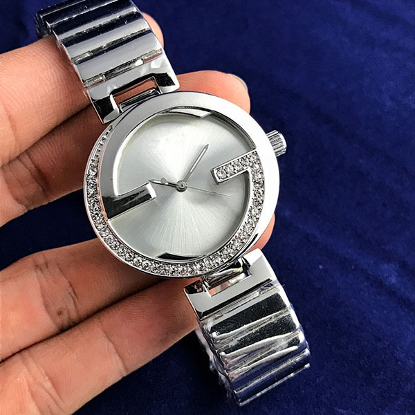 2023 New Oem Brand Women Quartz Material Luxury Rhinestone Fashion Casual Wristwatch Dress Bracelet Watch Clocks