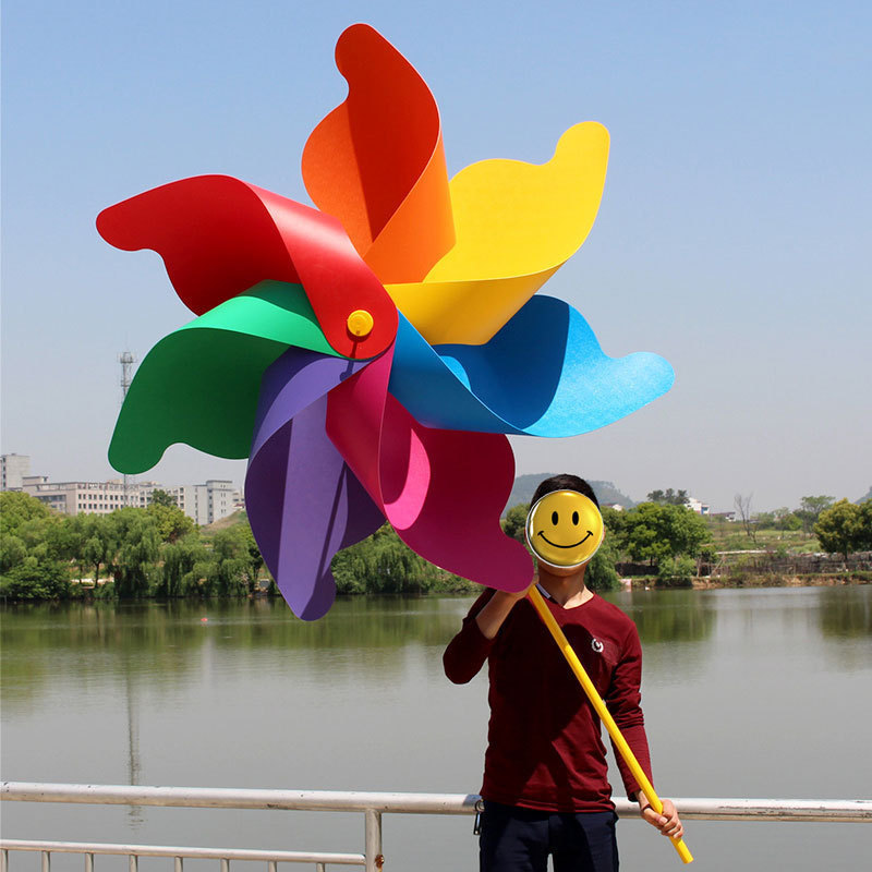 High Quality Custom Rainbow Poly Petal Plastic Garden Pinwheel Decorative Yard Windmill for Holiday