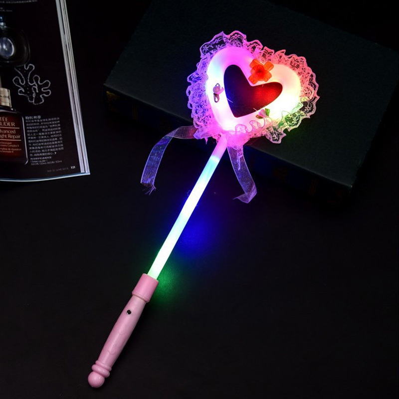 2023 Nuoxin Factory Wholesale Dark Night Kid Girl Led Flash Light Glow Stick Heart Toy For Party Decorate