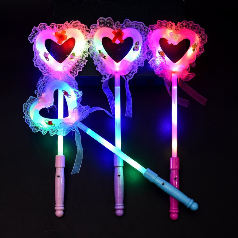 2023 Nuoxin Factory Wholesale Dark Night Kid Girl Led Flash Light Glow Stick Heart Toy For Party Decorate