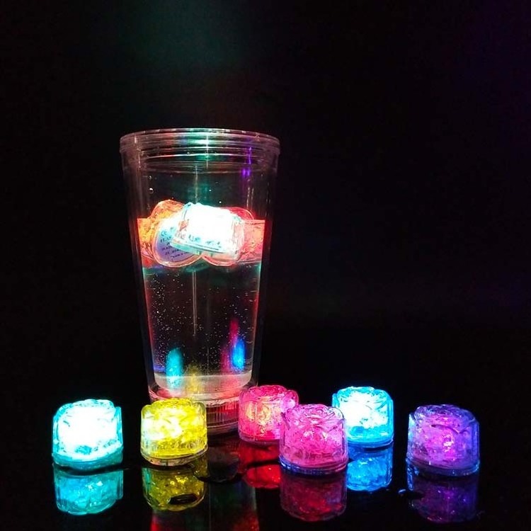 Flashing Glow in The Dark Light Up Ice Cubes Led Flashing Led Party Ice Buckets for Club Bar Party