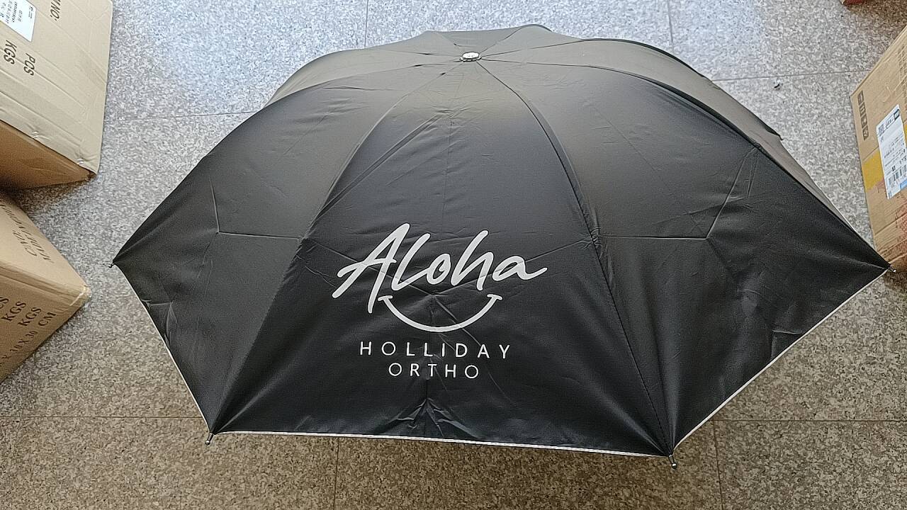 Custom Promotional Rain Umbrellas Cheap Novelty 3 Fold Umbrella With Logo Printing