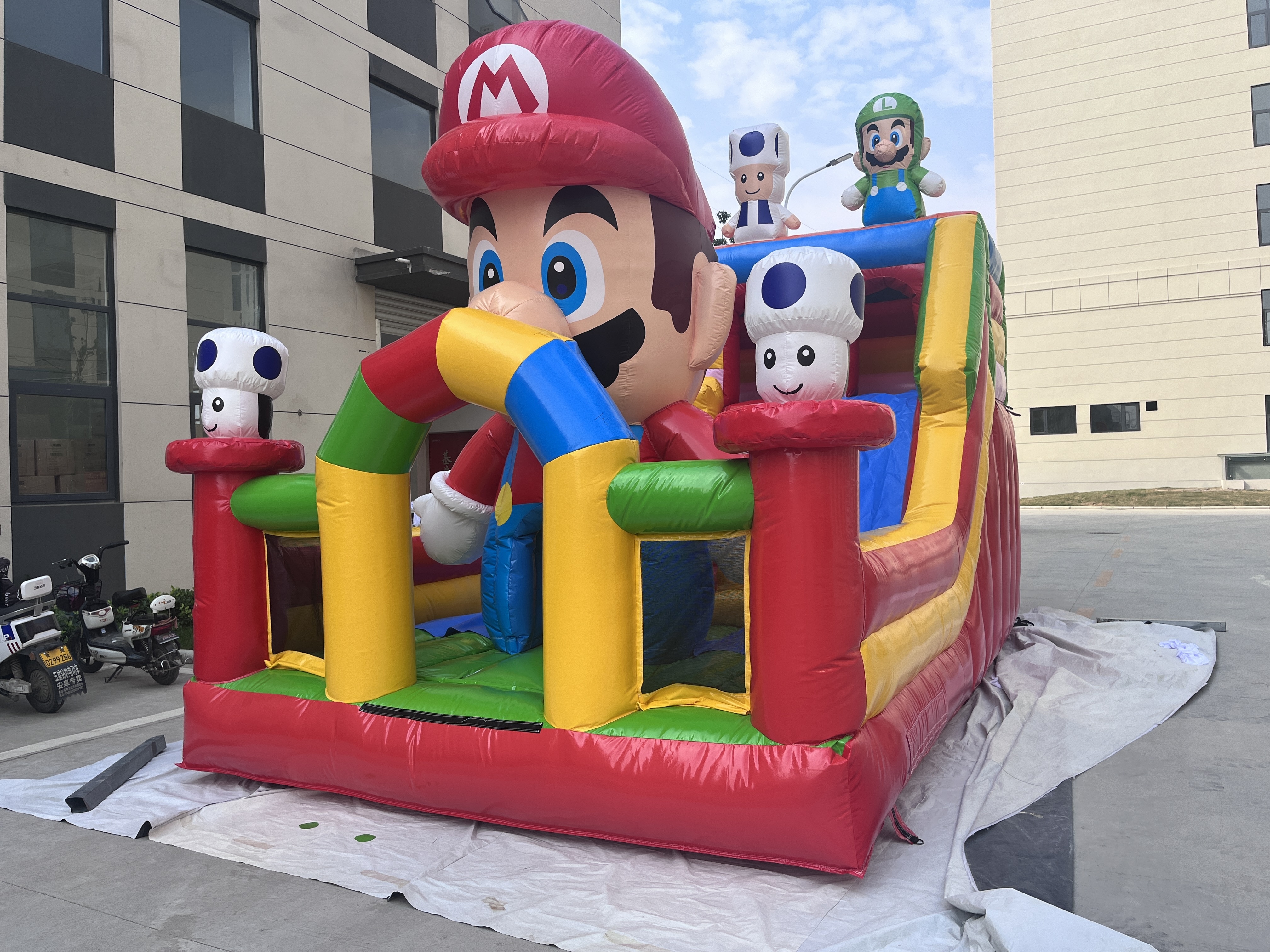 Mario bouncy castle factory high quality customized inflatable slide inflatable jumping trampoline combination