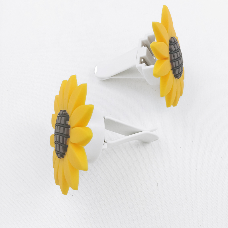 Ready to Ship Plastic Sunflower Smile Automatic Odor Eliminator Vents Adorn Fresh Scents Car Air Fresheners  RTSVent Clips RTS