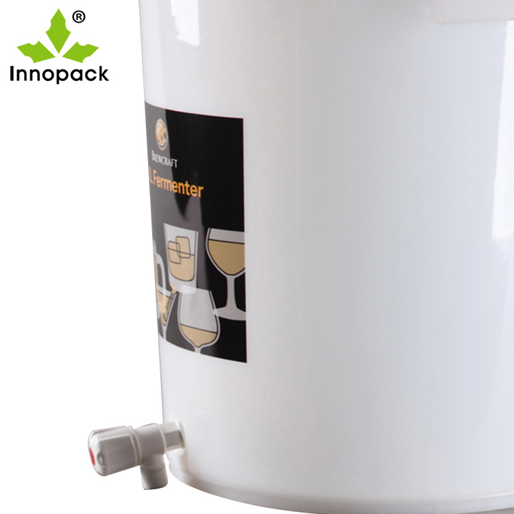 30 Liter Fermenter Beverage Plastic Bucket/Pail/Drum/Barrel with Drain Valves & Airlocks